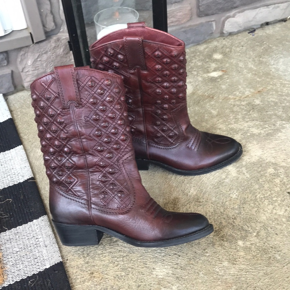 Lucky brand cowboy boots